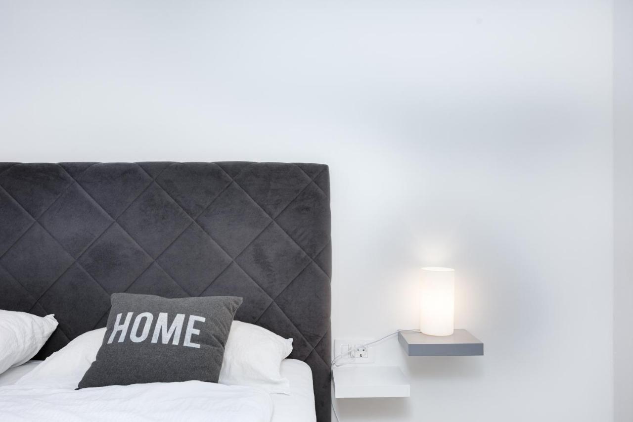 Apartments Meri Sveti Ivan  ภายนอก รูปภาพ